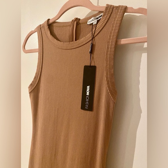 Fashion Nova Snatched Jumpsuit NWT - Picture 6 of 10